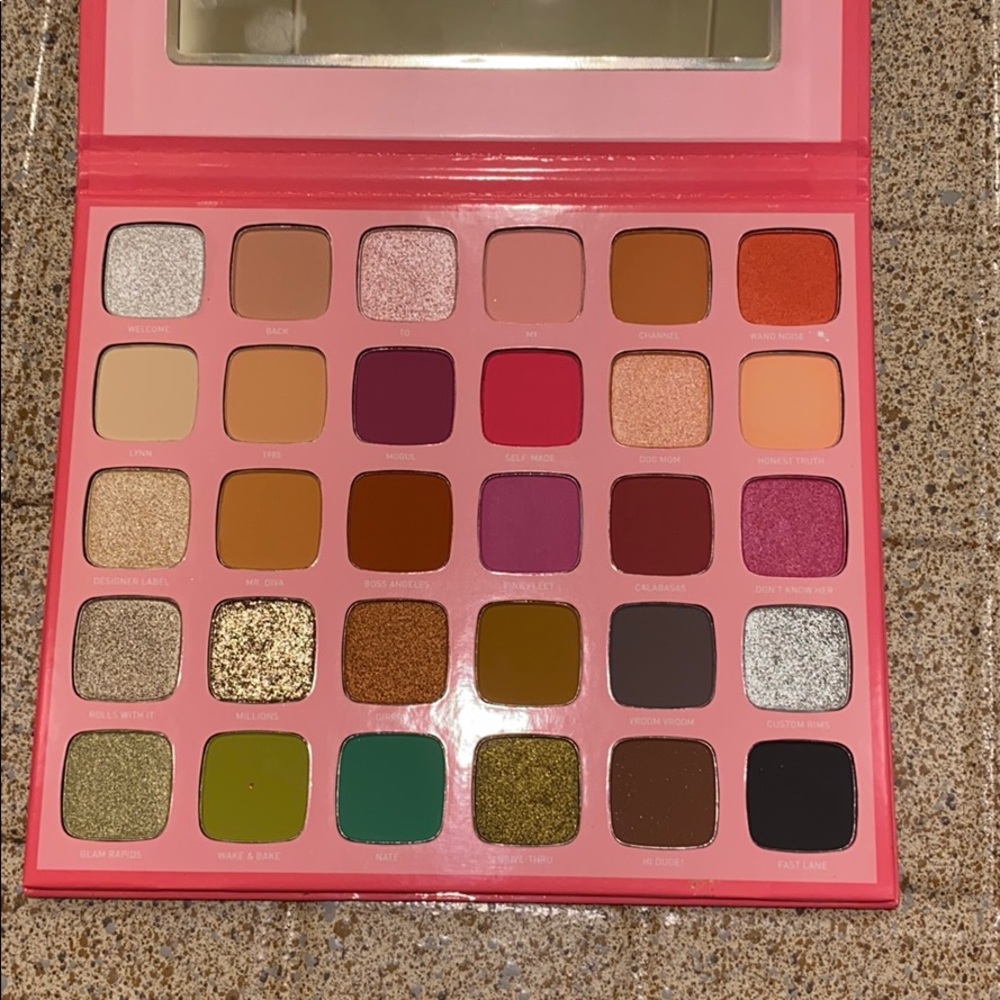 Morphe x Jeffree Star eyeshadow palette